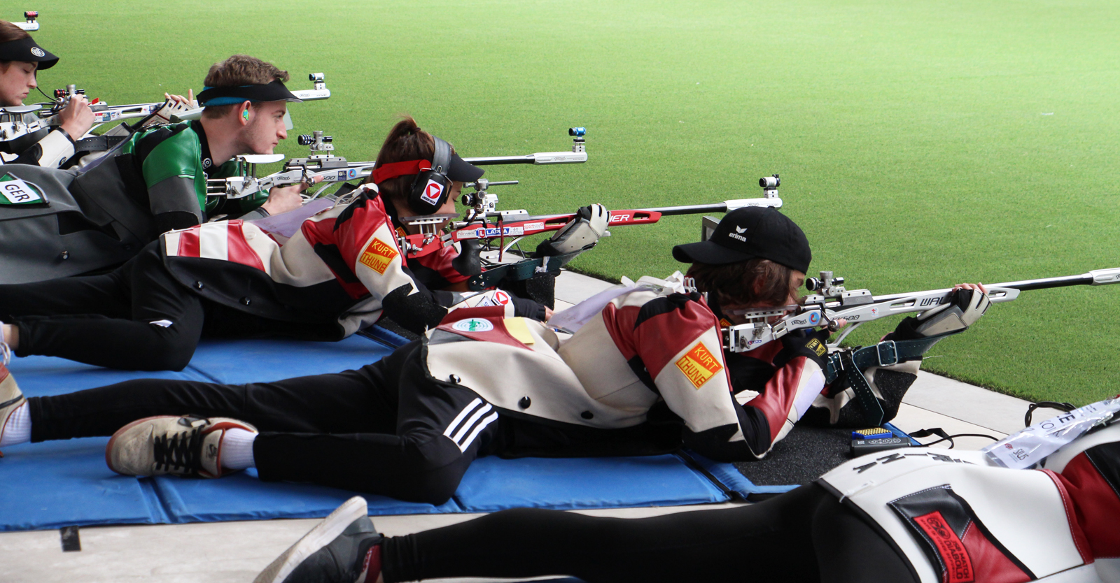 Das erfolgreiche Geschwisterpaar Sheileen und Kiano Waibel schießt sich in Lima ins Bronze-Medal-Match des KK-Liegend-Mixed- Teambewerbs © Margit Melmer, ÖSB