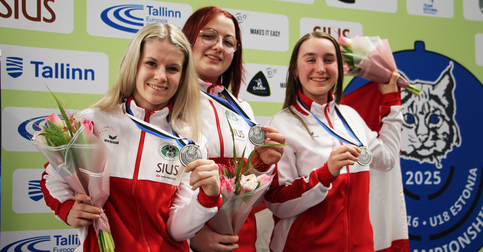 Das österreichsiche U16-Trio Schöpf, Aprian und Exenberger (v.l.) freut sich über Silber in der ESC-Teamchallenge © Margit Melmer, ÖSB